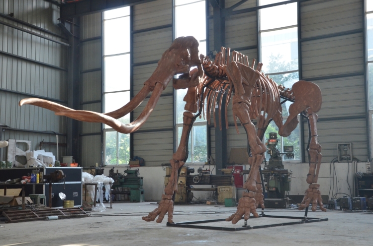 Let the Ice Age Giants Go to the World: The Global Popular Science Mission of Simulated Mammoth Fossils