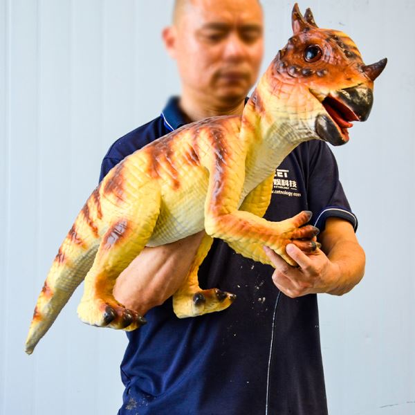 Jurassic Park Puppitas de manos de dinosaurios Pachycephalosaurus (CET-P14)