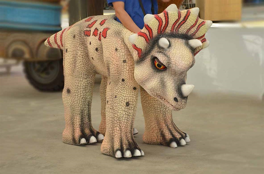 Detailed Walkable Cartoon Dragon Wear